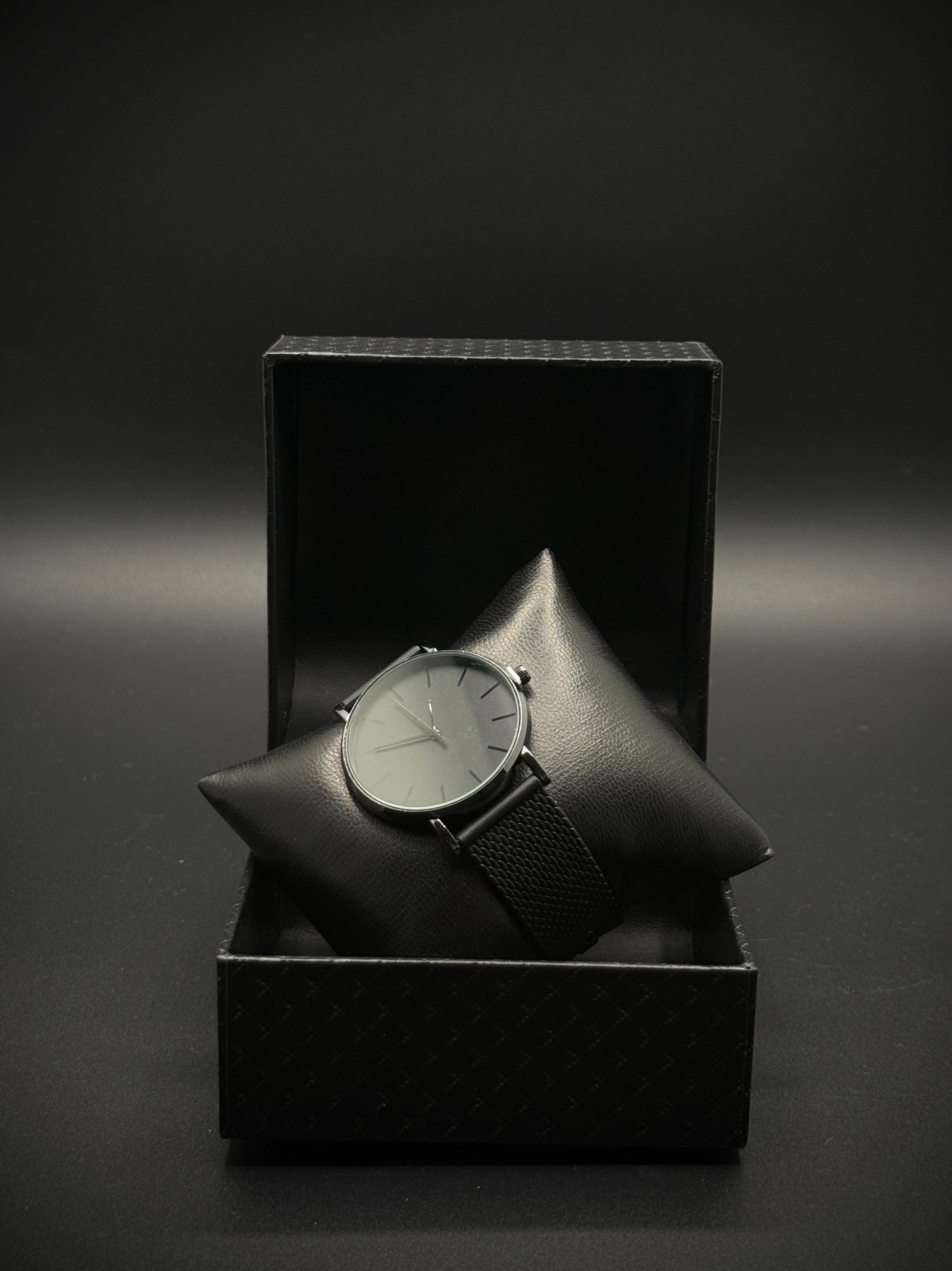 Uhr All black